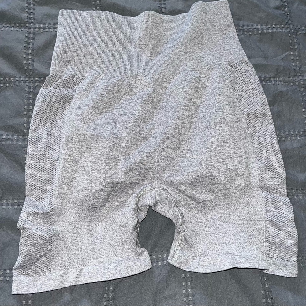 Prozis Gray Butt Scrunch Biker Shorts